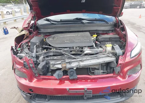 2014 Jeep Cherokee Latitude z USA, uszkodzony, nr VIN 1C4PJMCS6EW318015